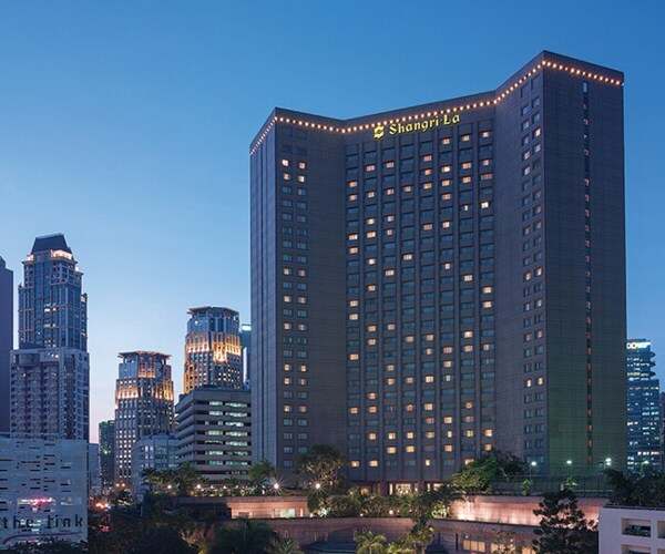 Luxury Hotel in Manila  | Makati Shangri-La, Manila
